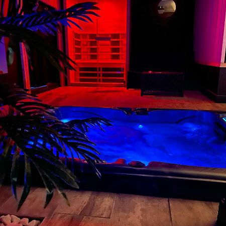 La Suite Grenoble Spa Jacuzzi Et Sauna Privatif Exteriér fotografie