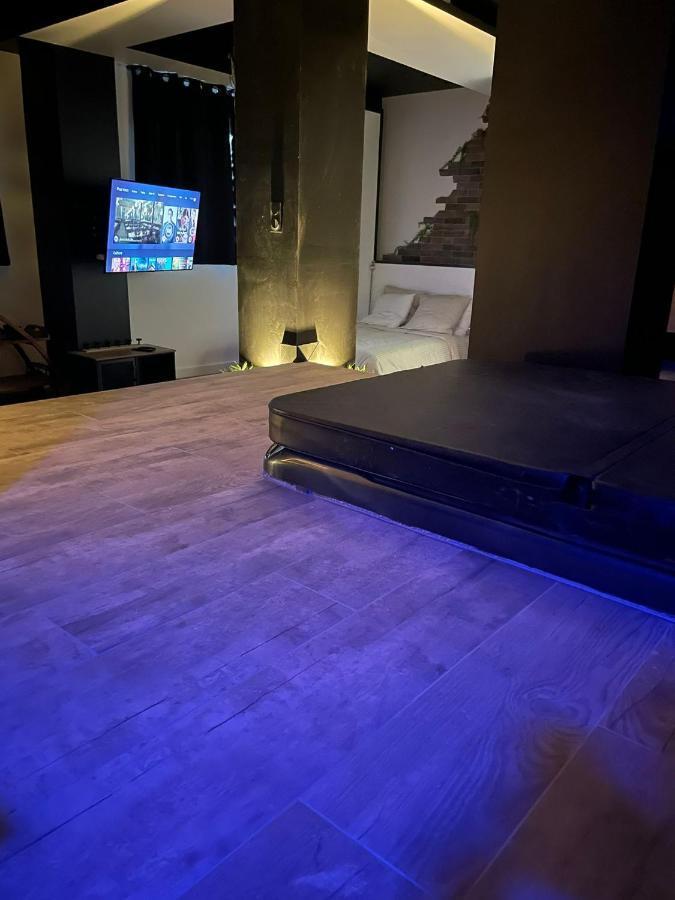 La Suite Grenoble Spa Jacuzzi Et Sauna Privatif Exteriér fotografie